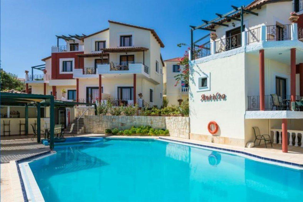 Antilia Apartments Tavronitis Exteriér fotografie